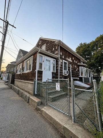 45 Durfee St, New Bedford, MA 02740