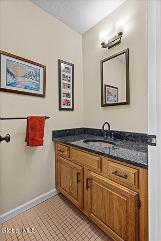 21 Fox Hollow Lane, Queensbury, NY 12804