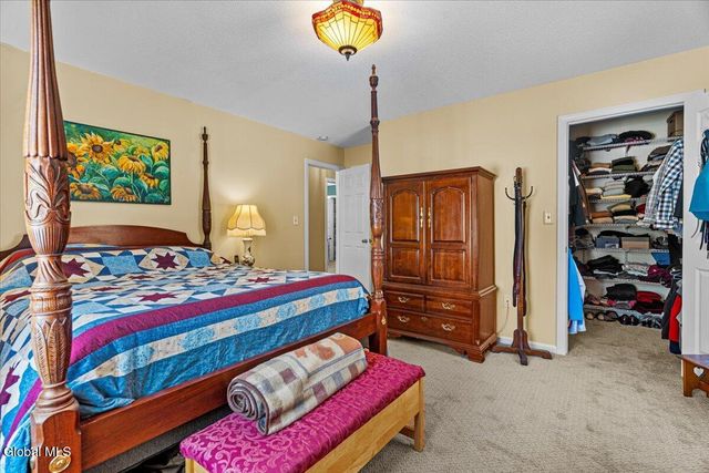 21 Fox Hollow Lane, Queensbury, NY 12804