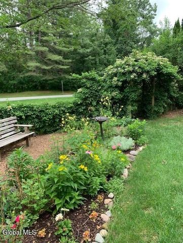 21 Fox Hollow Lane, Queensbury, NY 12804