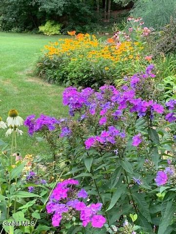 21 Fox Hollow Lane, Queensbury, NY 12804