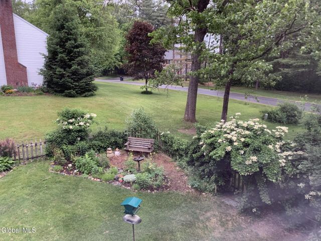 21 Fox Hollow Lane, Queensbury, NY 12804