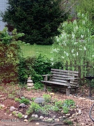 21 Fox Hollow Lane, Queensbury, NY 12804