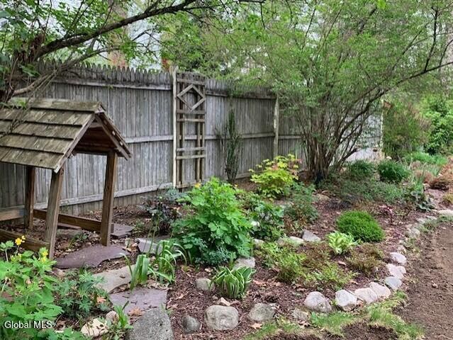 21 Fox Hollow Lane, Queensbury, NY 12804