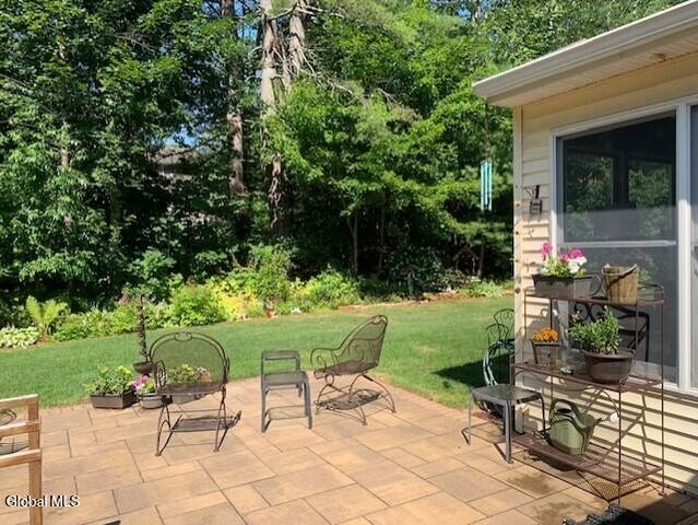 21 Fox Hollow Lane, Queensbury, NY 12804