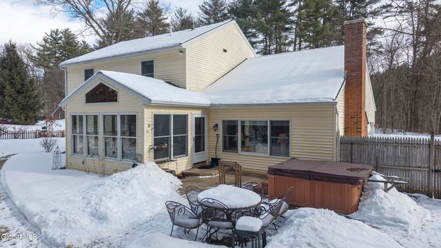 21 Fox Hollow Lane, Queensbury, NY 12804