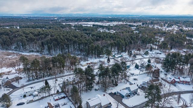 21 Fox Hollow Lane, Queensbury, NY 12804