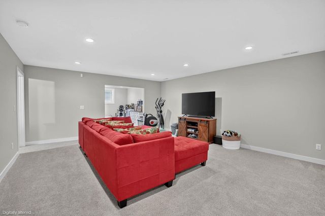 5017 Cohen Court, Cedar Falls, IA 50613