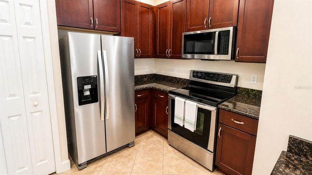 7919 LIMESTONE LANE 13-204, Sarasota, FL 34233