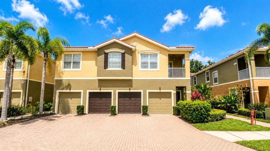 7919 LIMESTONE LANE 13-204, Sarasota, FL 34233