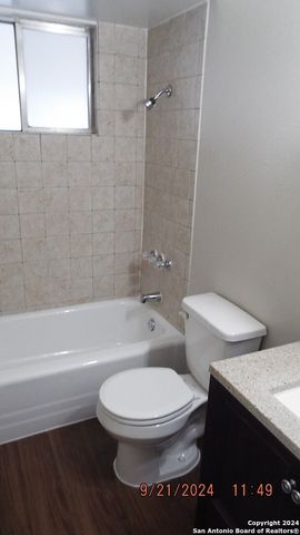 8003 Riata Ave, San Antonio, TX 78227