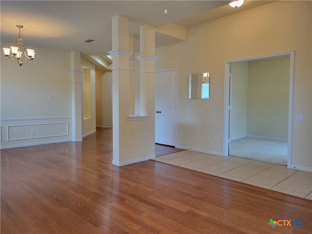 314 Crowfoot Drive, Harker Heights, TX 76548