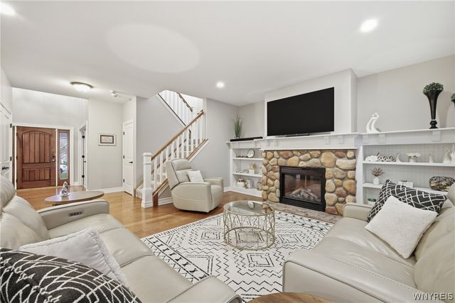 3418 Ashwood Drive, Wheatfield, NY 14120