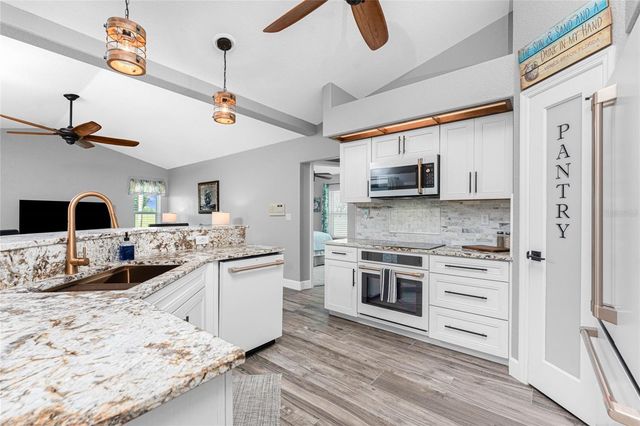 20 BUNKER TERRACE, Rotonda West, FL 33947