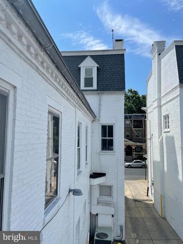 649-651 W CHESTNUT ST, Lancaster, PA 17603
