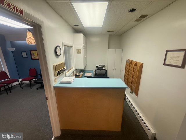 649-651 W CHESTNUT ST, Lancaster, PA 17603