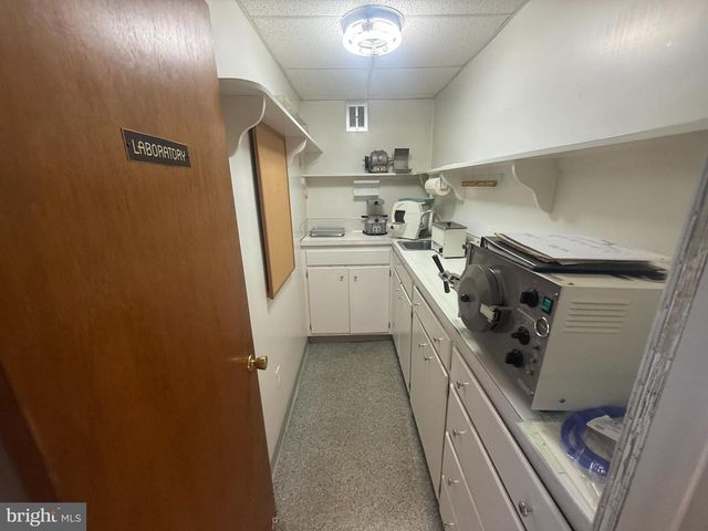 649-651 W CHESTNUT ST, Lancaster, PA 17603