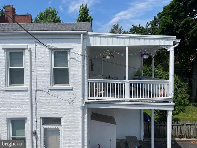 649-651 W CHESTNUT ST, Lancaster, PA 17603