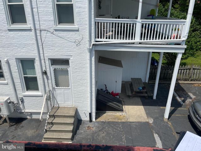 649-651 W CHESTNUT ST, Lancaster, PA 17603