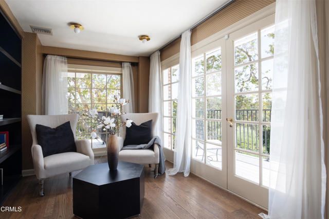 1220 Hillcrest Avenue, Pasadena, CA 91106