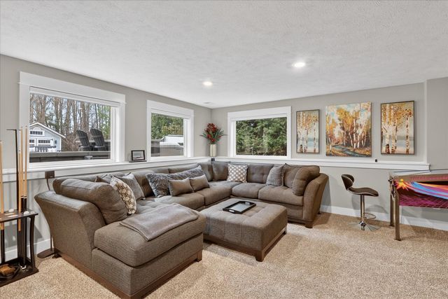 12951 Wildview Drive, Grand Haven, MI 49417