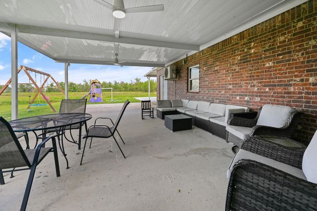 13447 Sugar Estates Street, Vacherie, LA 70090