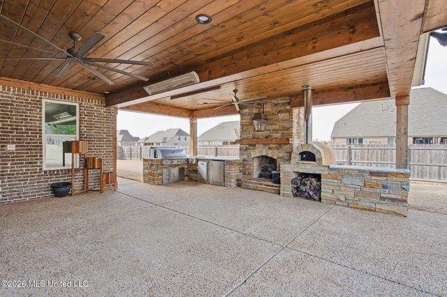 7314 Fulton Square Drive, Olive Branch, MS 38654