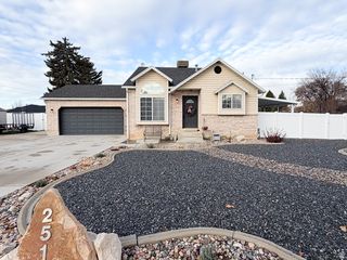 2517 N 4350 W, Plain City, UT 84404