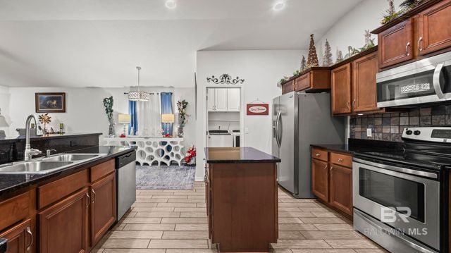 145 Meadow Run Loop, Foley, AL 36535