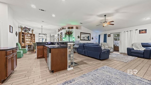 145 Meadow Run Loop, Foley, AL 36535