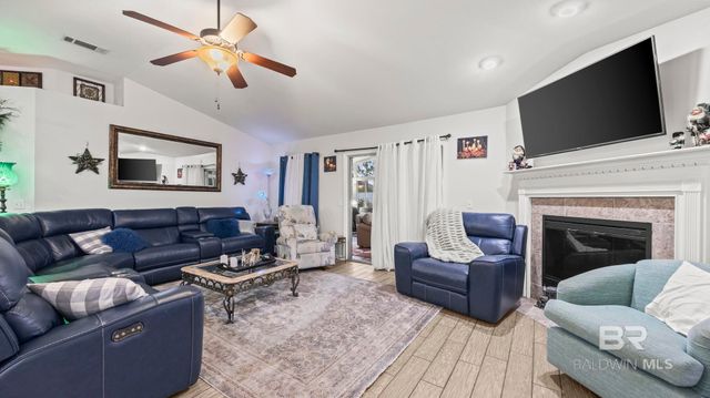 145 Meadow Run Loop, Foley, AL 36535