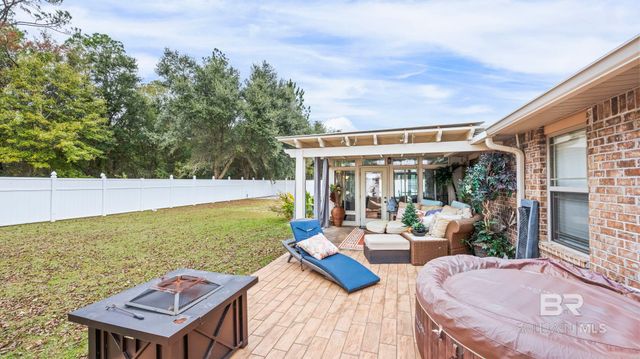 145 Meadow Run Loop, Foley, AL 36535