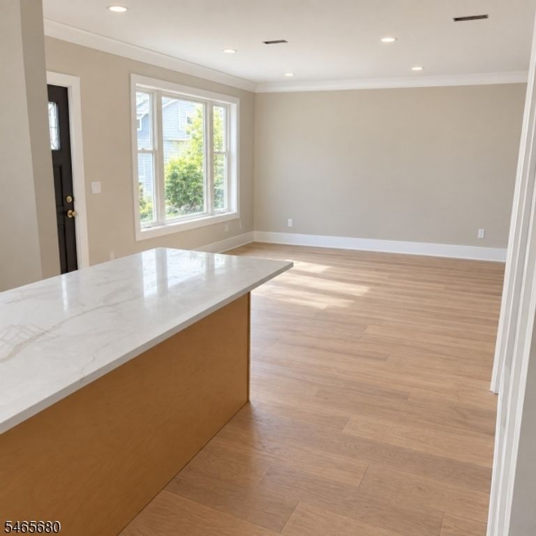 80 Tuttle St, Wallington Boro, NJ 07057 — photo 4