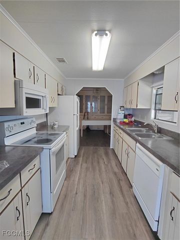 708 Bowden RD, Clewiston, FL 33440