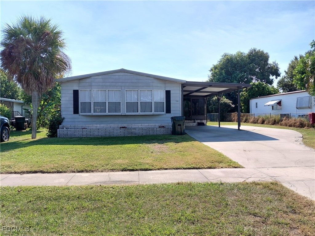 708 Bowden RD, Clewiston, FL 33440