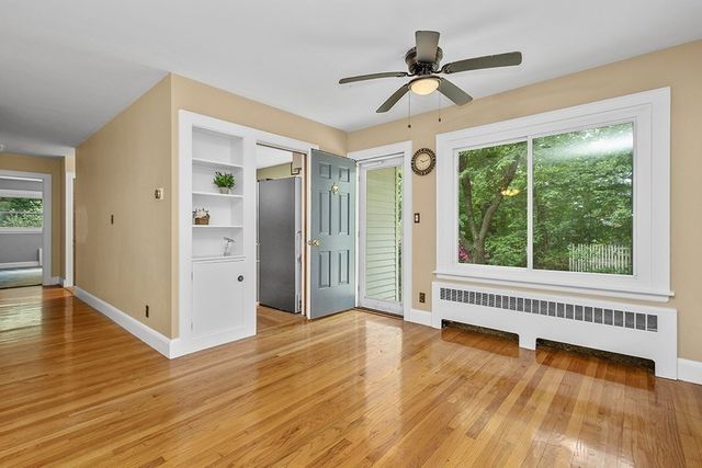 301 Lincoln St, Franklin, MA 02038