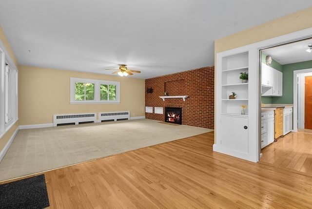 301 Lincoln St, Franklin, MA 02038