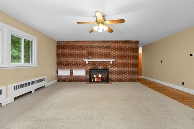 301 Lincoln St, Franklin, MA 02038