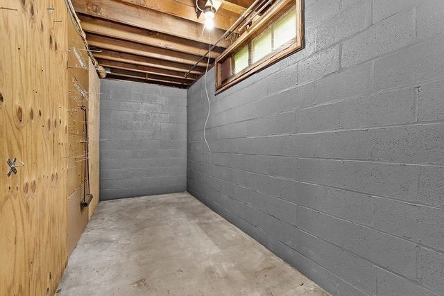 301 Lincoln St, Franklin, MA 02038