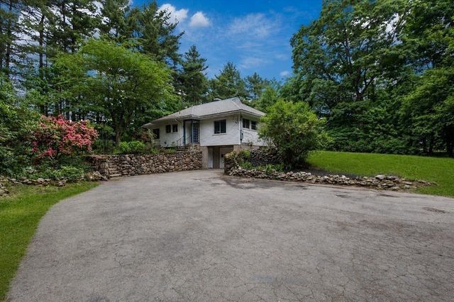 301 Lincoln St, Franklin, MA 02038