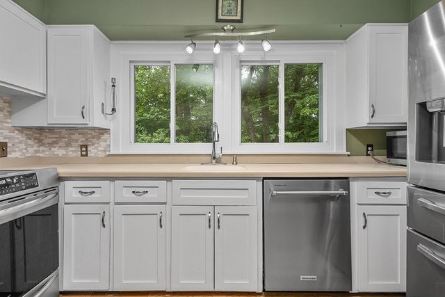 301 Lincoln St, Franklin, MA 02038