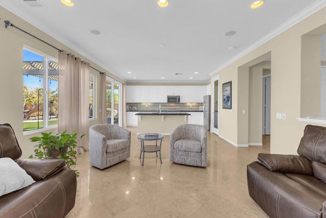 74098 Imperial Court W, Palm Desert, CA 92211