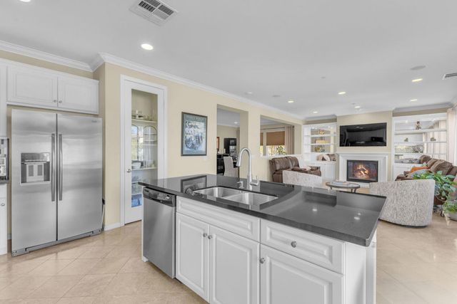 74098 Imperial Court W, Palm Desert, CA 92211