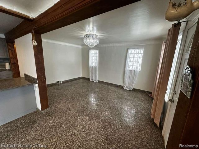 5245 Jonathon Street, Dearborn, MI 48126