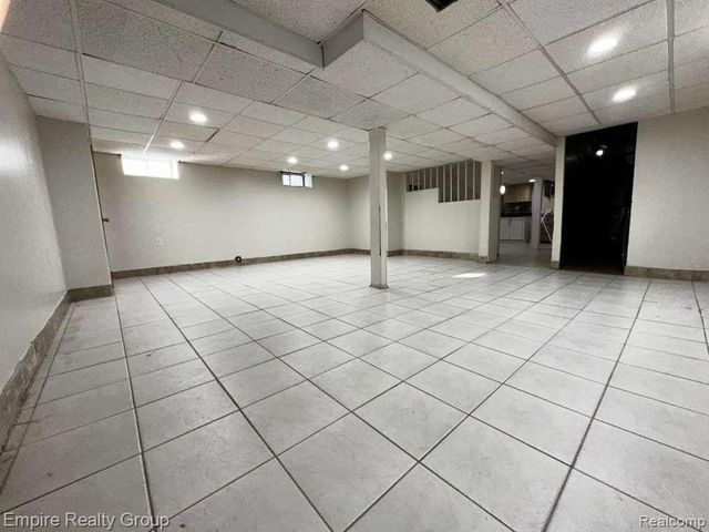 5245 Jonathon Street, Dearborn, MI 48126