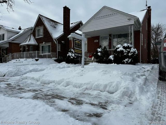 5245 Jonathon Street, Dearborn, MI 48126