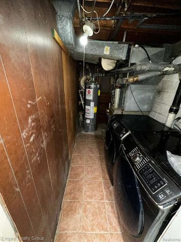 5245 Jonathon Street, Dearborn, MI 48126