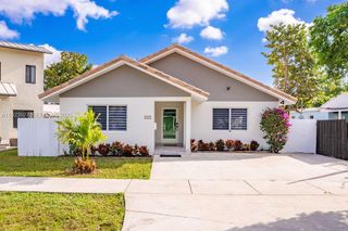 3425 SW 69th Ave, Miami, FL 33155