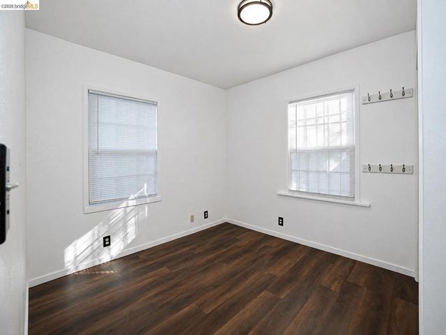 3221 Delaware St, Oakland, CA 94602