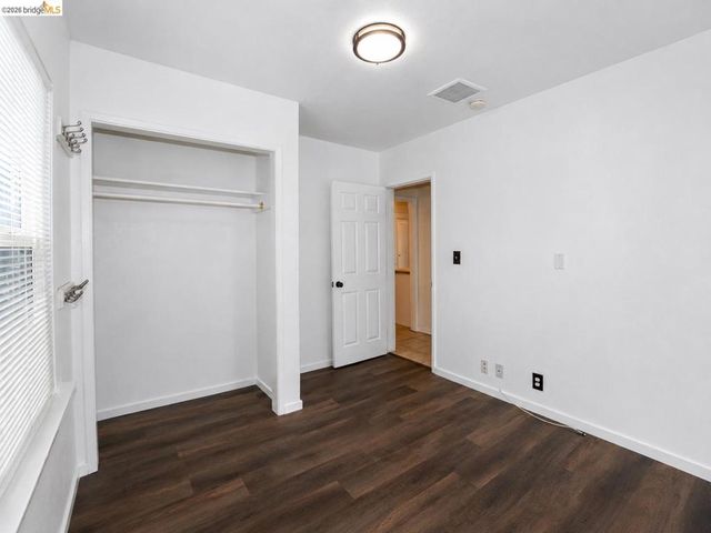 3221 Delaware St, Oakland, CA 94602